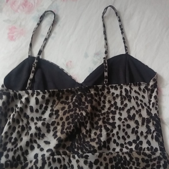 Brand new Guess dress - Picture 4 of 6